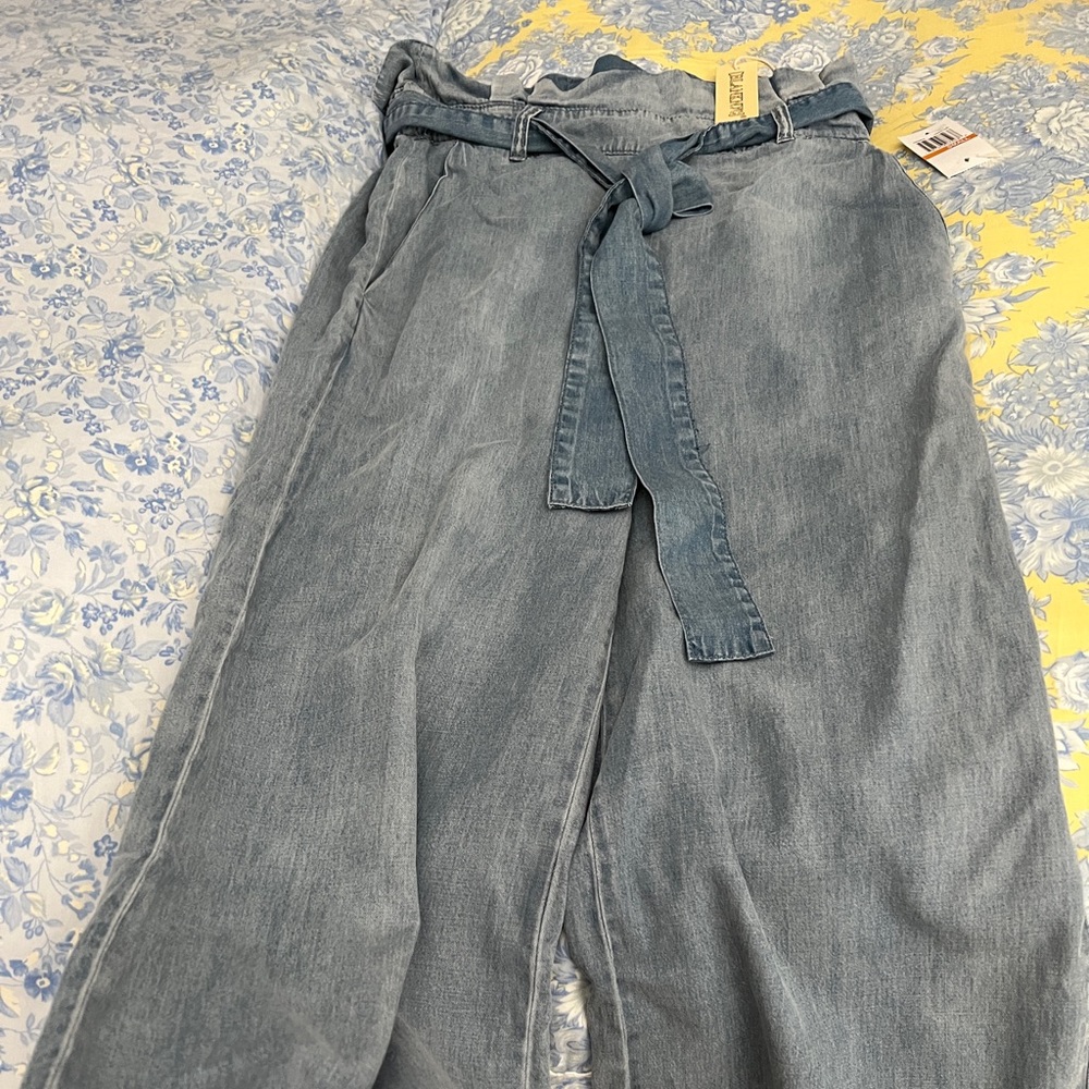 BLANK Loose fort Denim pants
